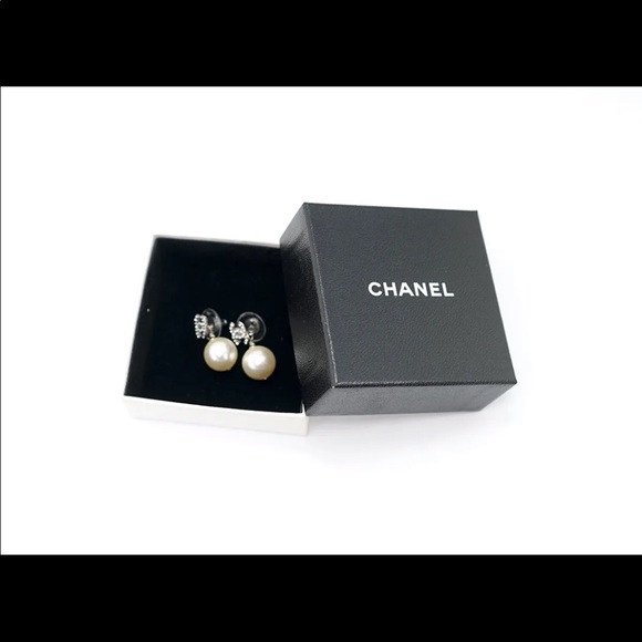 CHANEL CC Logos Rhinestone Pearl Dangle Earrings - Picture 2 of 6